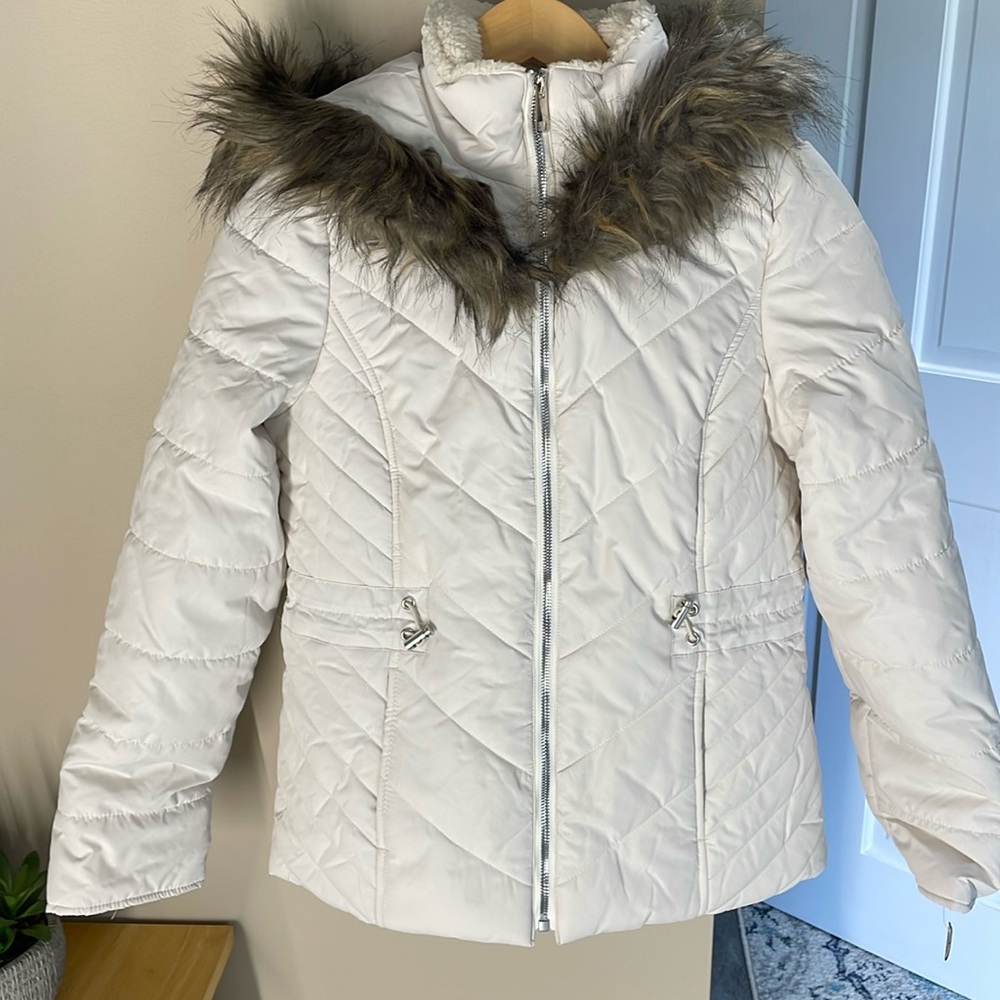 Maralyn & Me faux fur trim hooded puffer coat